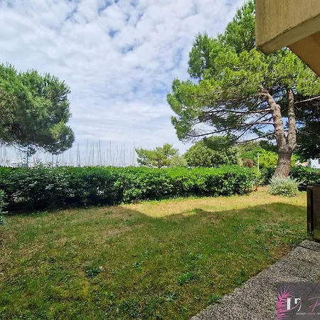 Meuble Avec Jardin - 3 Couchages, Proche - Fr-1-825-26